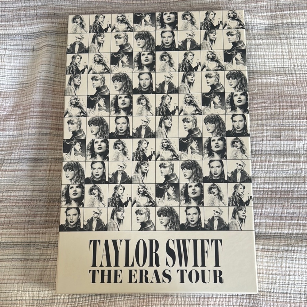 Taylor Swift - The Eras Tour - Houston 2023 - VIP Package Complete Box
